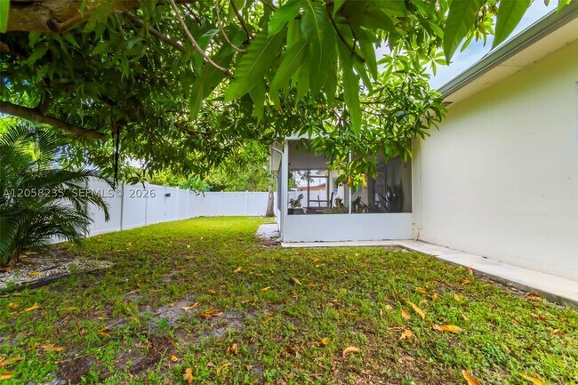 Building Photo - 4930 NW 17th St