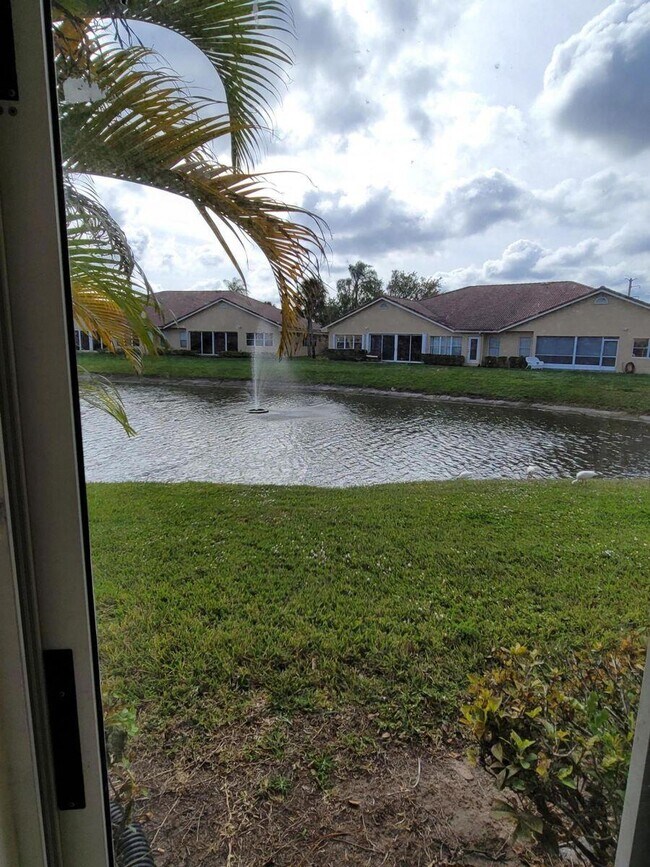 Building Photo - 11000 Ladera Ln