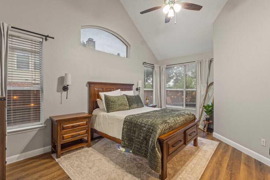 Building Photo - 7005 Stone Canyon Ct