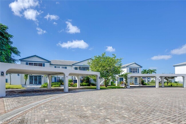 Primary Photo - 886 Tanbark Dr