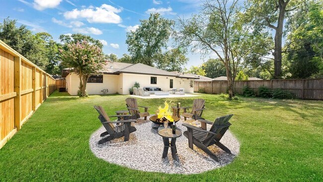 Building Photo - 6414 Woodbrook Ln