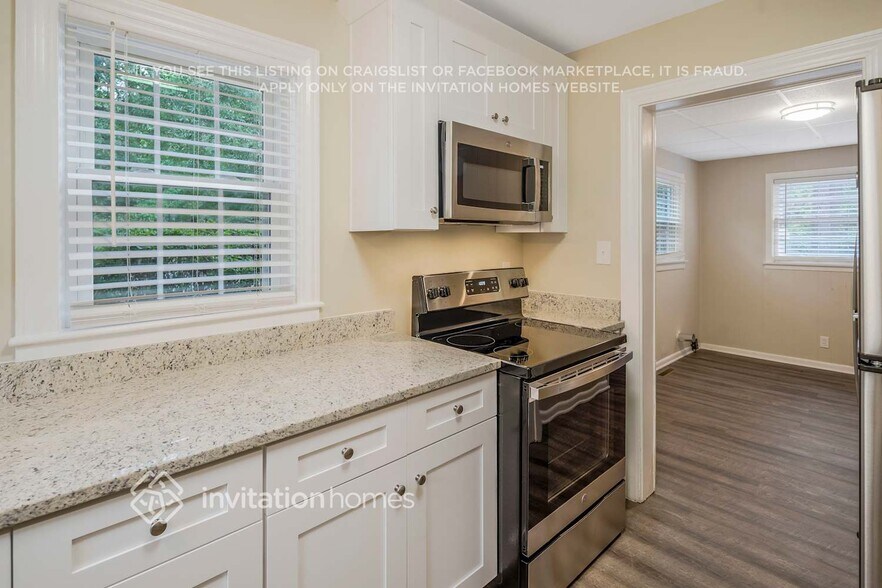 Building Photo - 7839 Chapman St