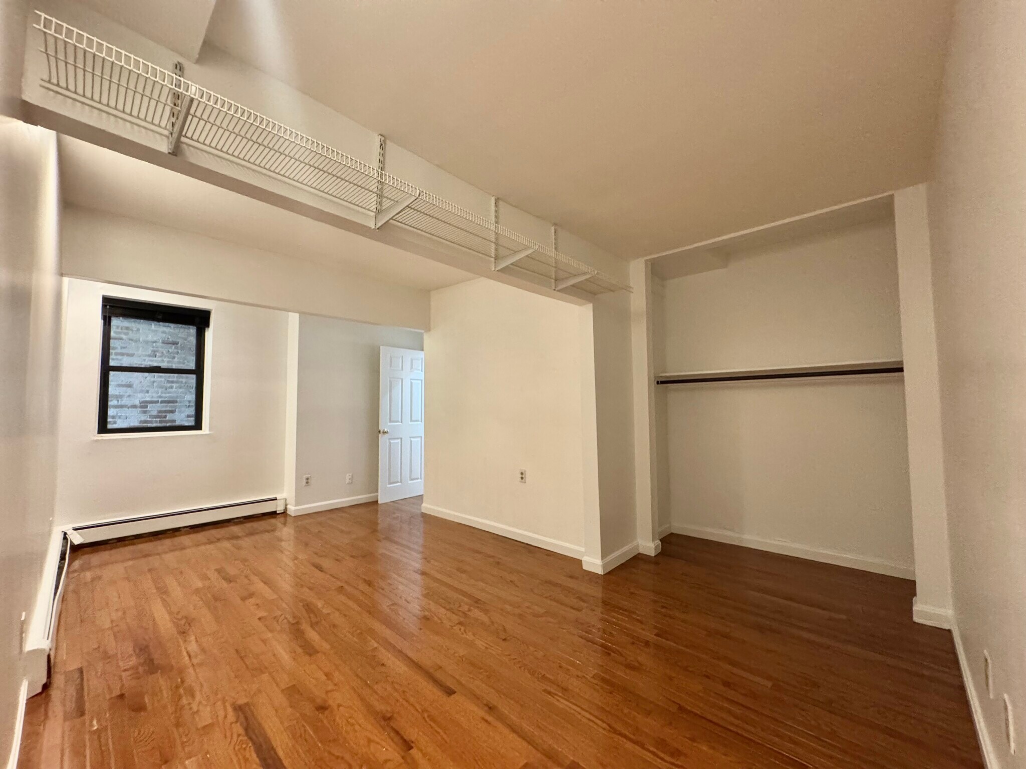 Building Photo - 390 Riverway