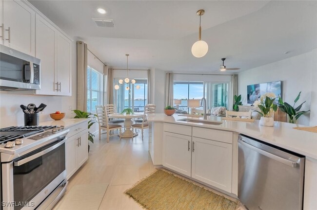 Building Photo - 16570 Ridgeview Cir