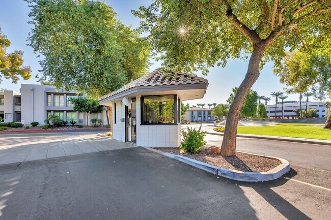 Building Photo - Rates Vary: $1,995 - $2,995