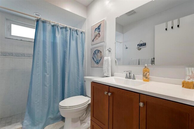 Building Photo - 6552 Waterford Cir