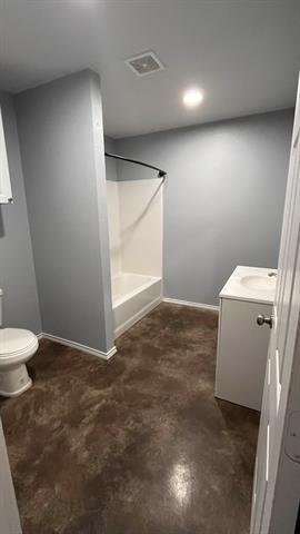 Building Photo - 905 W 7th St