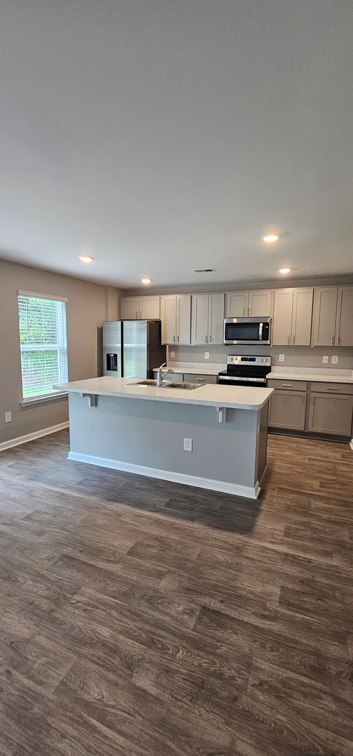 Building Photo - Luxury Meets Privacy in This 4-Bedroom Cul...
