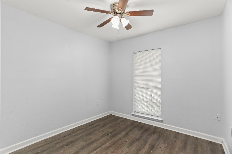 Building Photo - 121 Meadow Hill