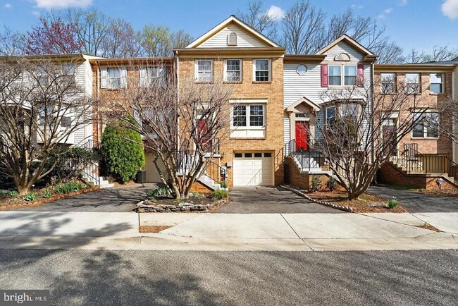 Building Photo - 708 Suffield Dr