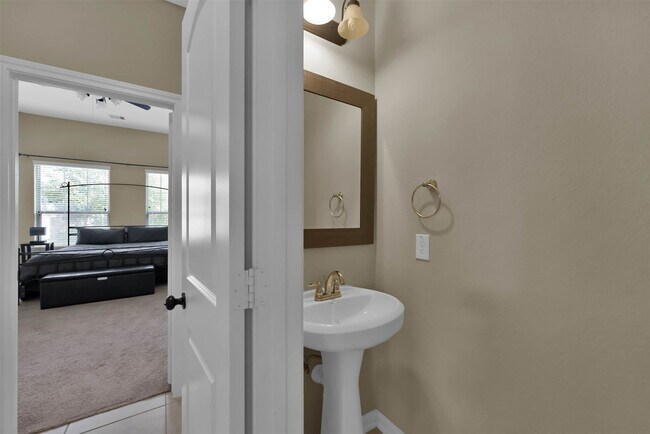 Building Photo - 210 Cheswood Forest Pl