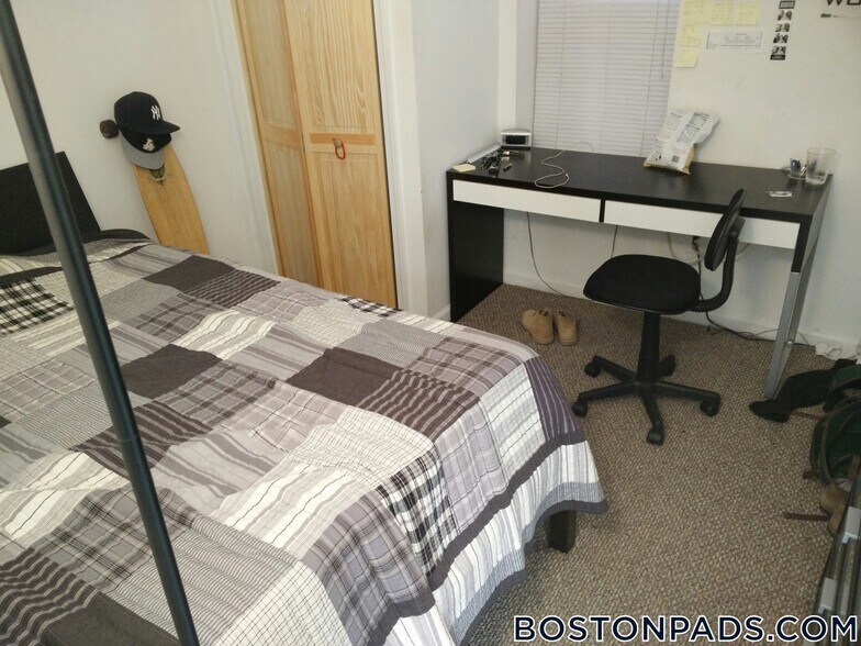 Building Photo - 22 St Cyprians Pl