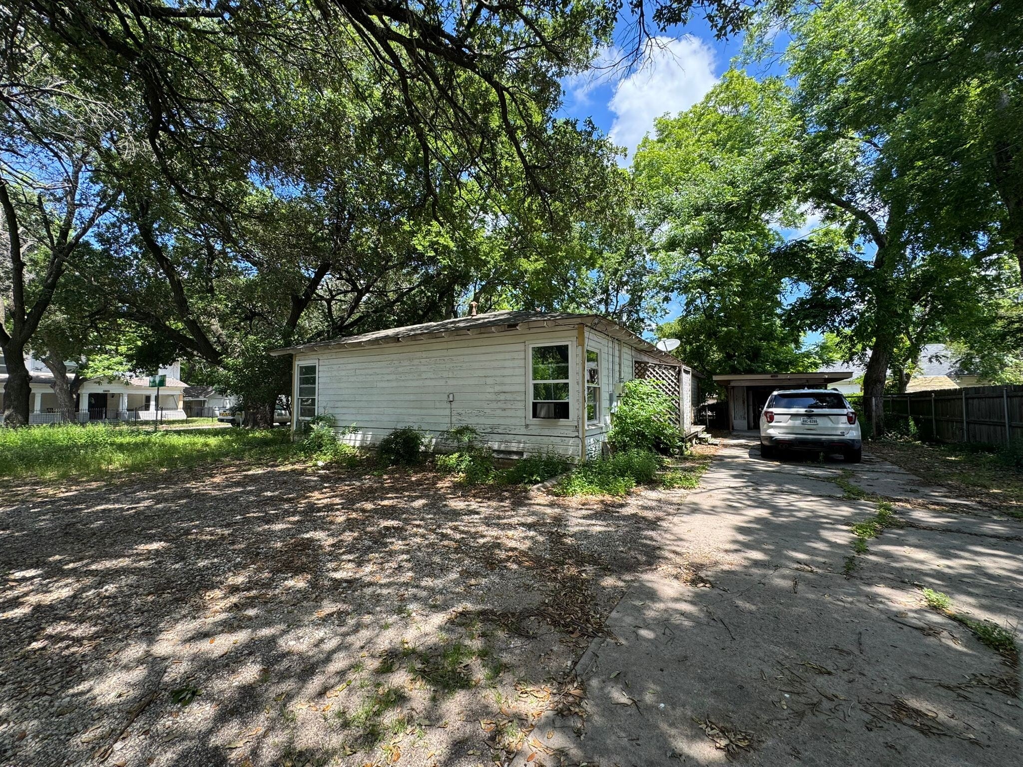 Building Photo - 402 N Jefferson St