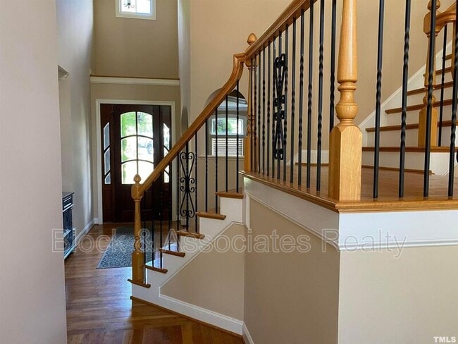 Building Photo - 10216 San Remo Pl