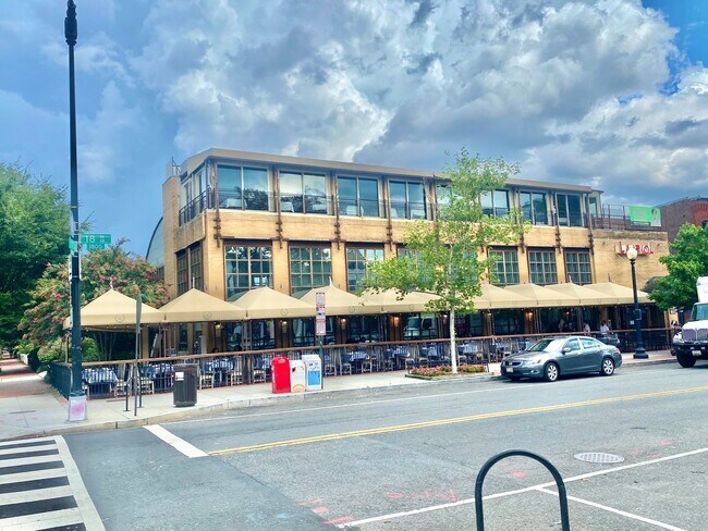 Building Photo - SAVE OVER $200!* Dupont Circle 1 Bedroom Charmer with Patio, Fireplace, Central Air, Washer/Dryer!