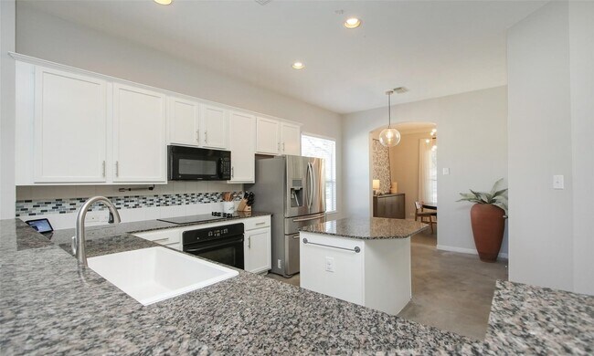 Building Photo - 12802 Magnolia Arbor Ct