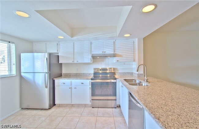 Building Photo - 2385 Naples Trace Cir