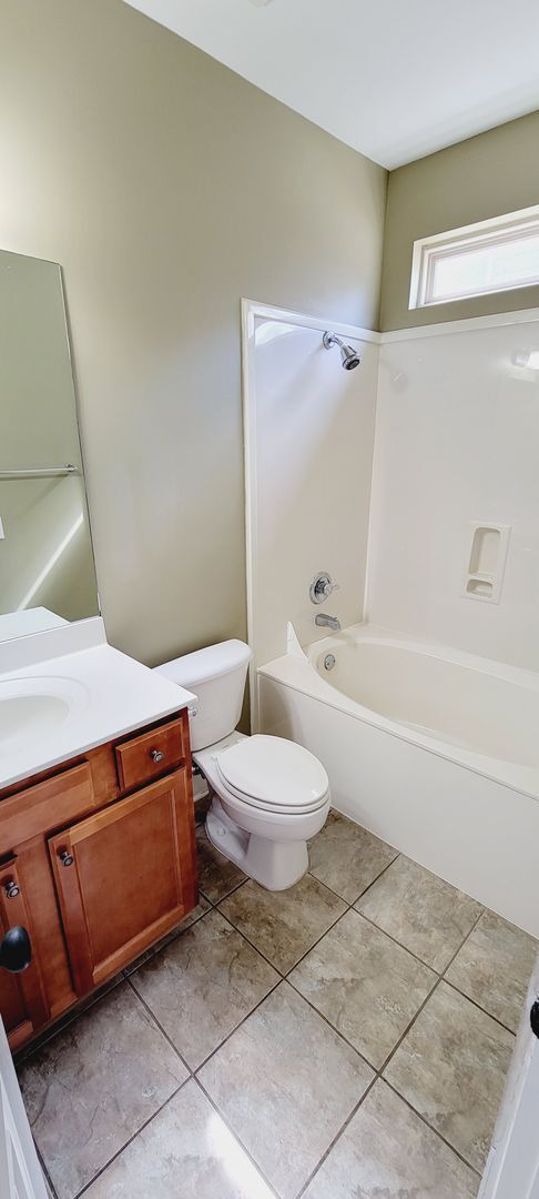 Building Photo - Home for rent in River Pointe!!