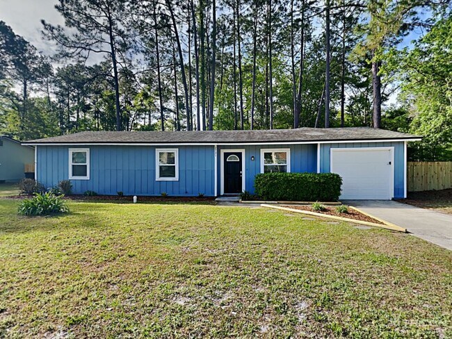 Primary Photo - 2731 Greenwood Ln W