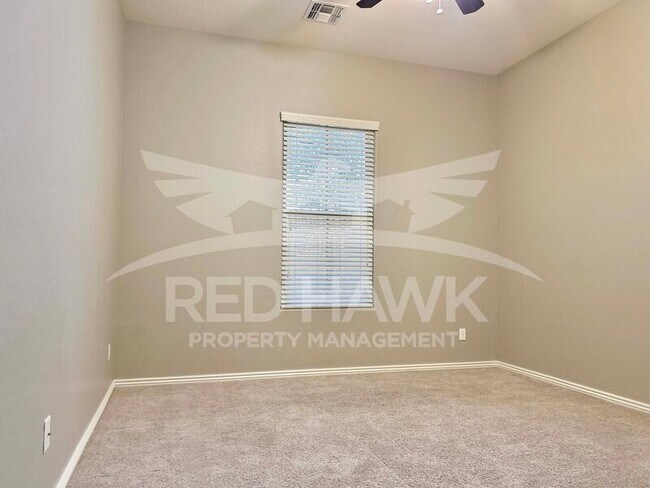 Building Photo - 3567 E Chestnut Ln