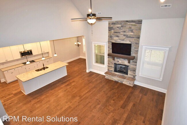 Building Photo - 4 br, 3 bath House - 1001 Kittywood Court