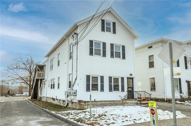 Building Photo - 24 Elm St