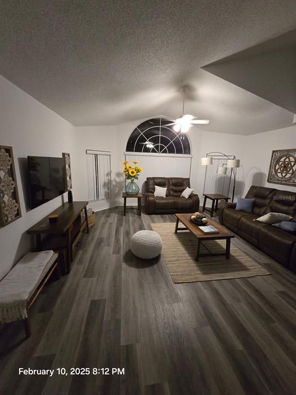 Building Photo - 2039 Royal Bay Blvd