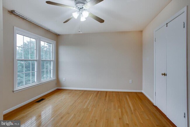 Building Photo - 21707 Leatherleaf Cir