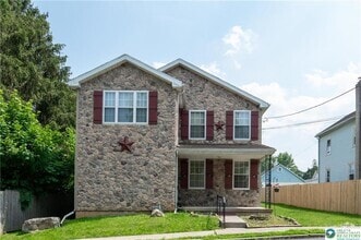 Building Photo - 337 E Kleinhans St