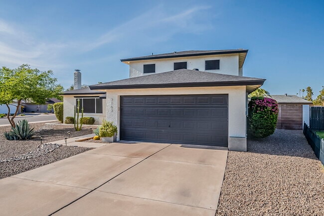 Building Photo - 2163 S Las Flores
