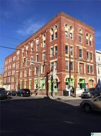 Building Photo - 402 Ridge Ave