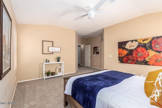 Building Photo - 632 E Mule Train Trail