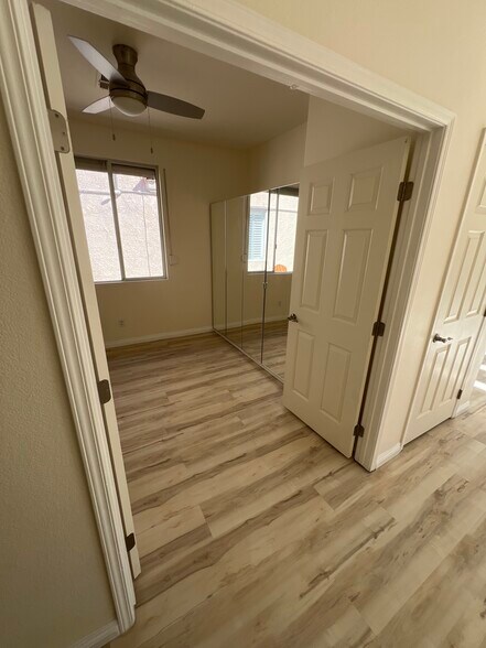 Building Photo - 2493 W Richmar Ave