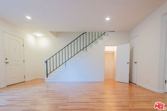 Building Photo - 1814 9th St