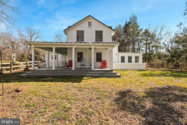 Building Photo - 326 Walker Rd