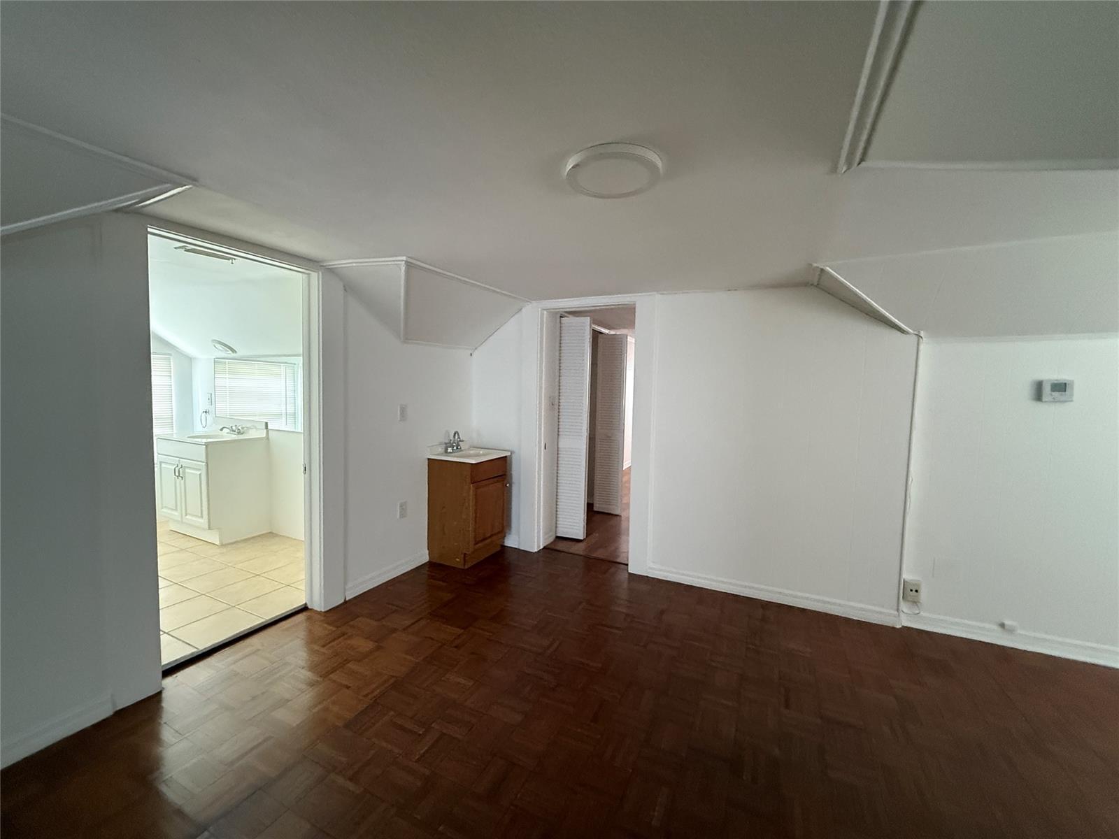 Building Photo - 5025 SW 64th Ave