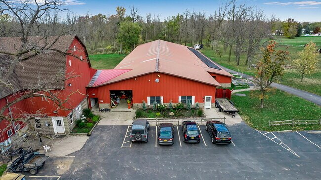 Building Photo - 5938 Newhouse Rd