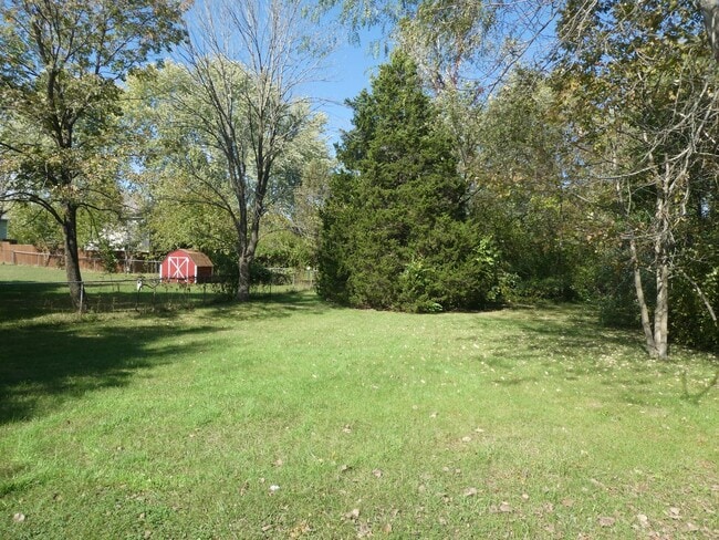 Building Photo - 3 Bed 1.5 Bath Home Off Of Mexico Gravel Road