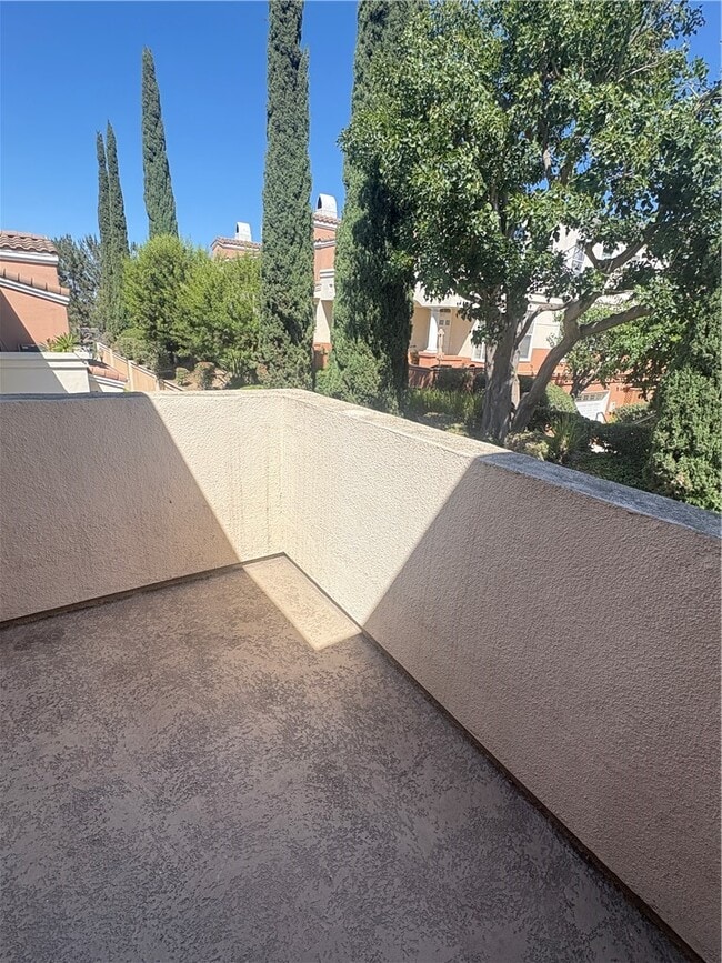 Building Photo - 1028 S Rossano Way