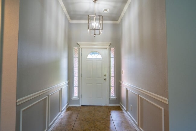 Building Photo - 4 Bed | 2 Bath | Owasso