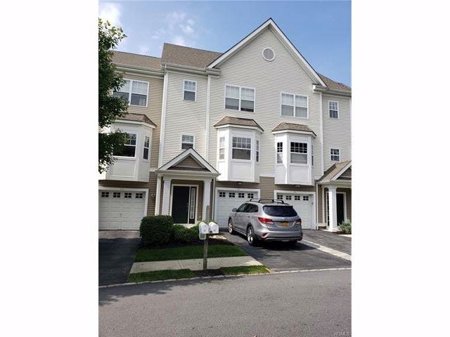 Building Photo - 52 Fairways Dr