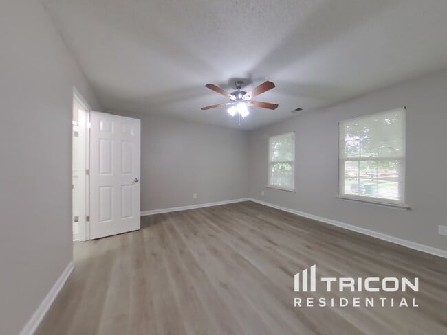 Building Photo - 9929 Elsenham Ln