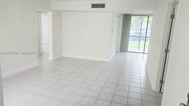 Building Photo - 8650 SW 133rd Avenue Rd