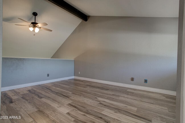 Building Photo - 2215 W Augusta Ave