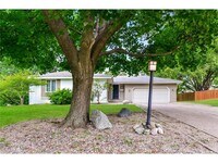 Building Photo - 3820 Union Terrace Ln N