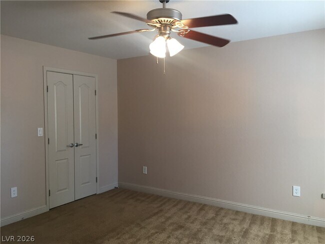 Building Photo - 5055 W Hacienda Ave