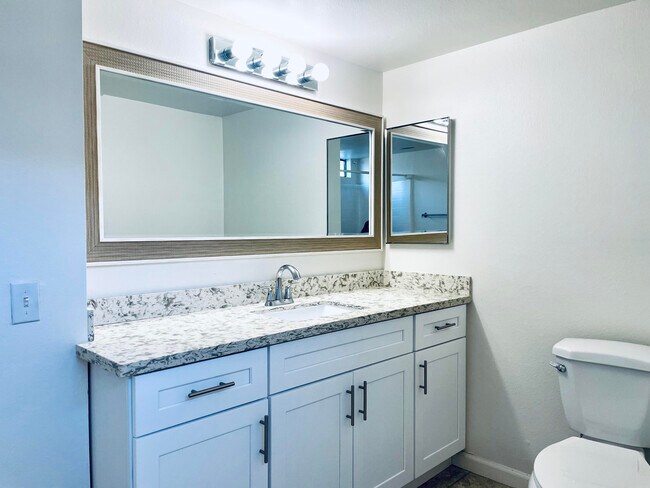 Building Photo - 69603 Heather Way