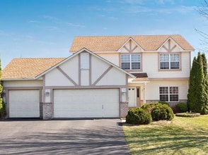 Building Photo - 2142 Groveland Way