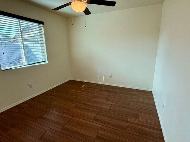 Building Photo - 4 Bedroom Home in San Luis AZ. with Fenced Lot and Landcaping