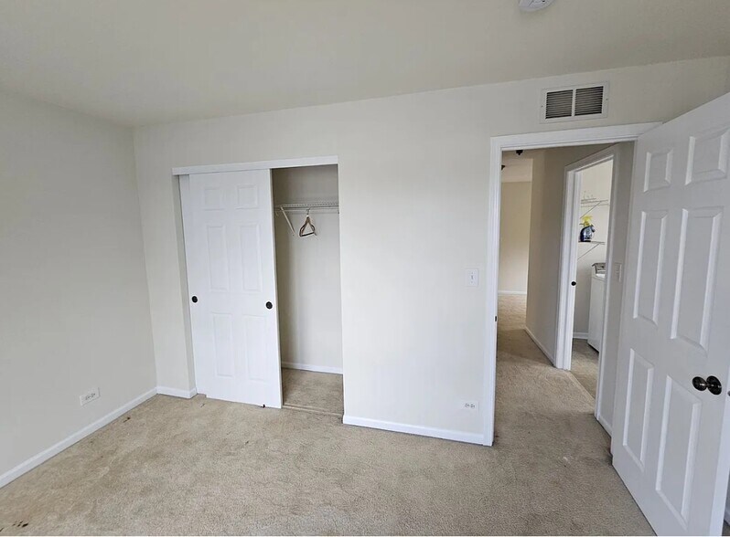 Building Photo - 1424 Prescott Dr